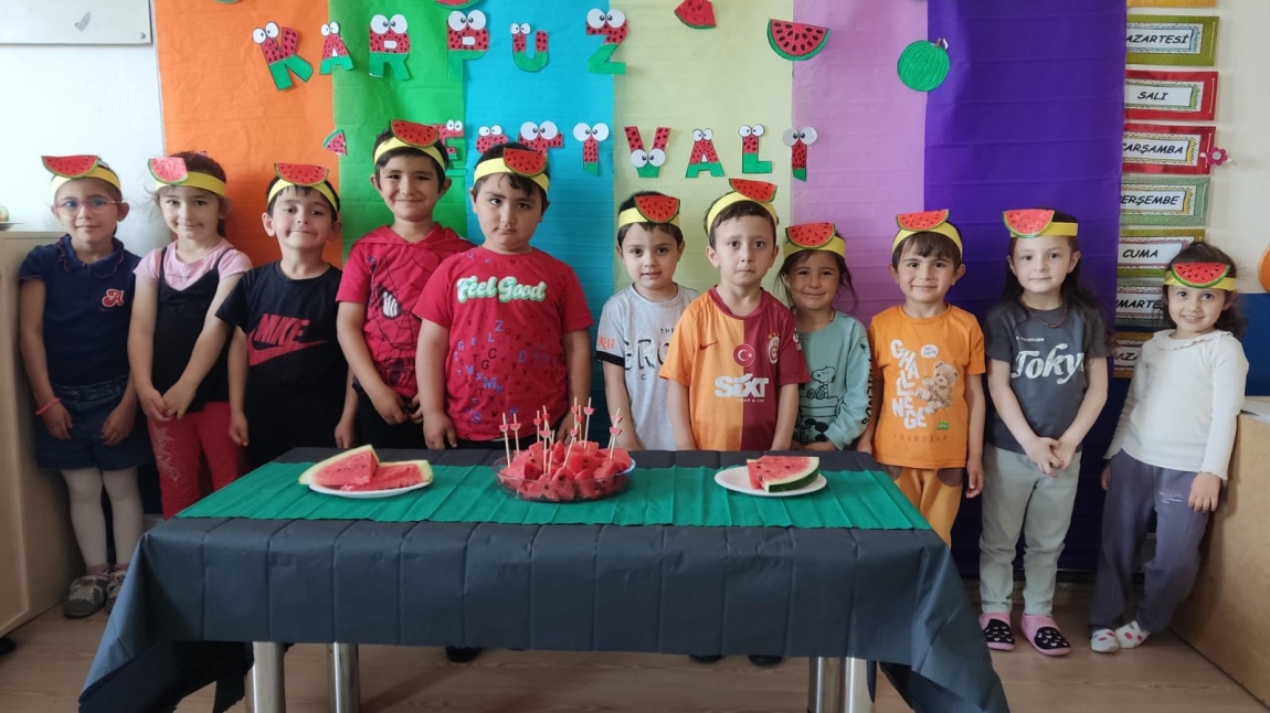ANASINIFI KARPUZ YEME ETKİNLİĞİ